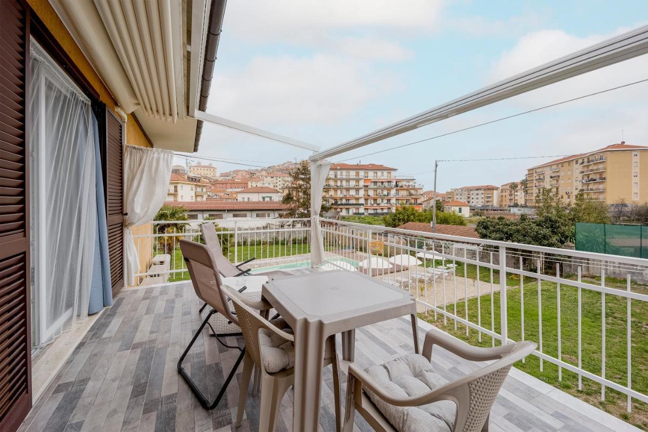 Il Gattino Di Porto - Apt 6 - Monolocale Terrazzo Piscina Imperia Zewnętrze zdjęcie